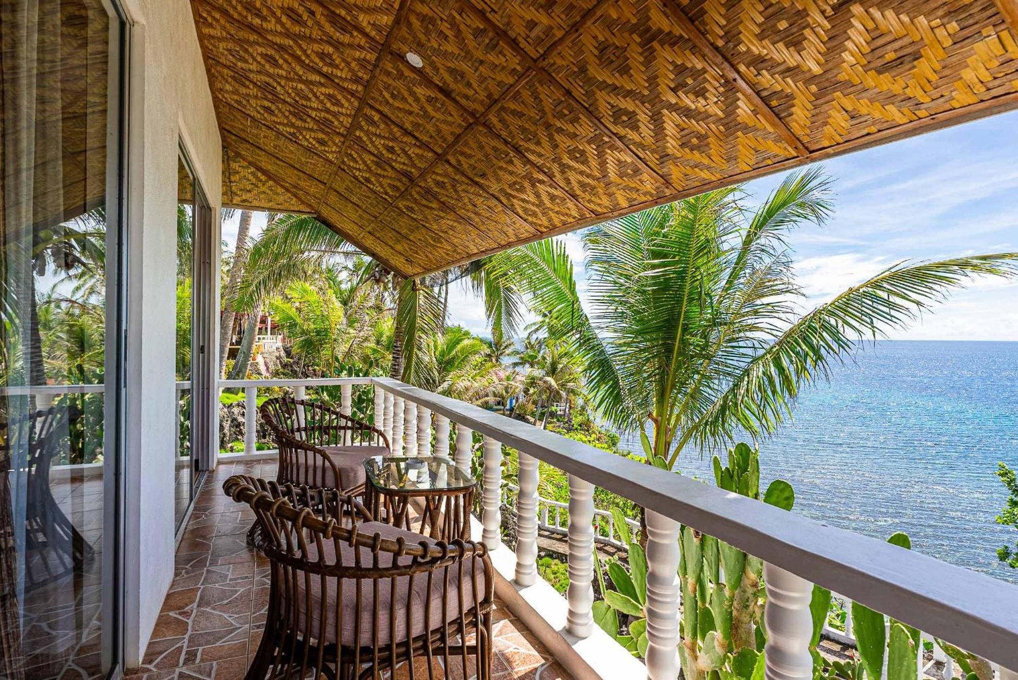 Blue Star Dive And Resort Анда Экстерьер фото