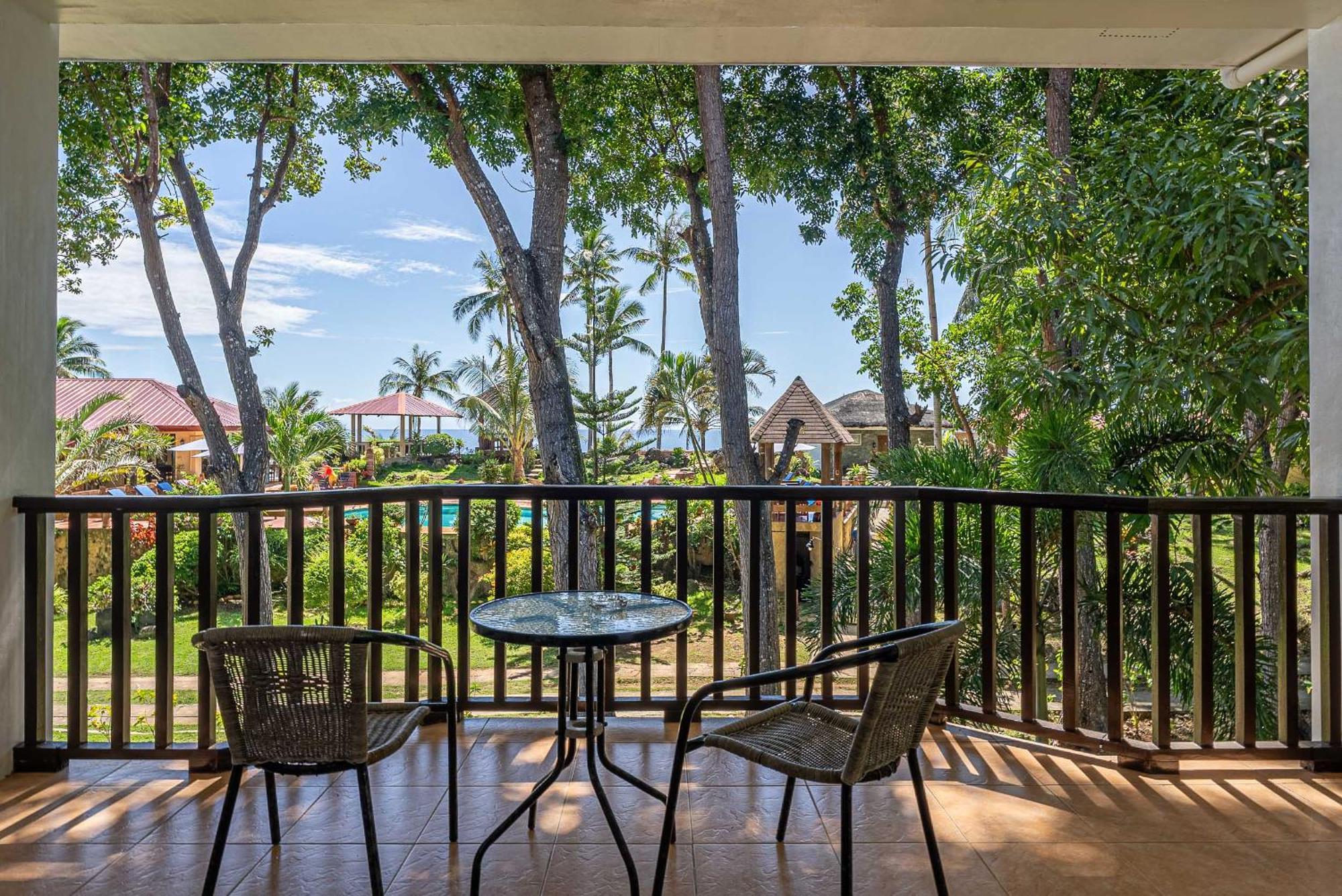 Blue Star Dive And Resort Анда Экстерьер фото