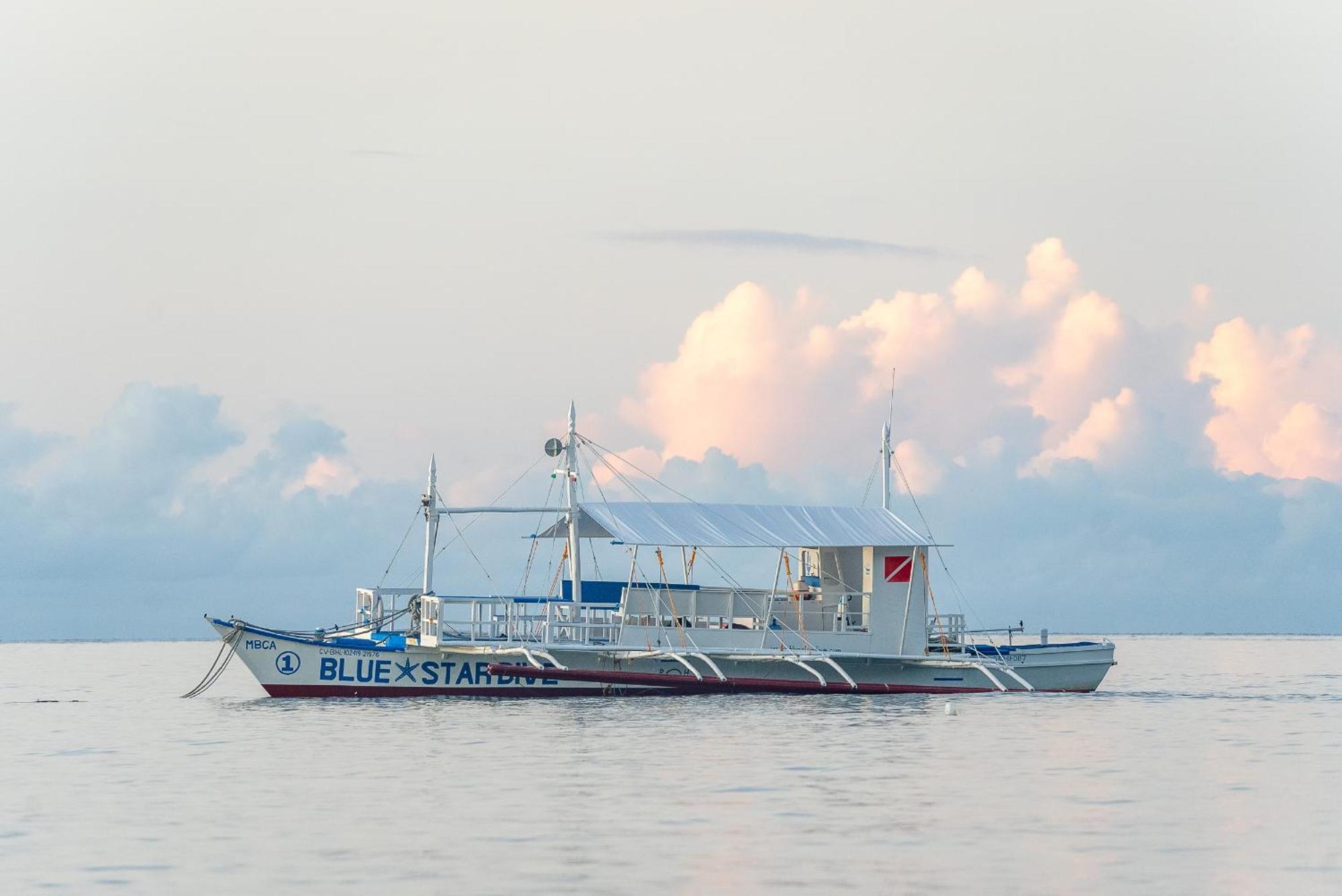 Blue Star Dive And Resort Анда Экстерьер фото