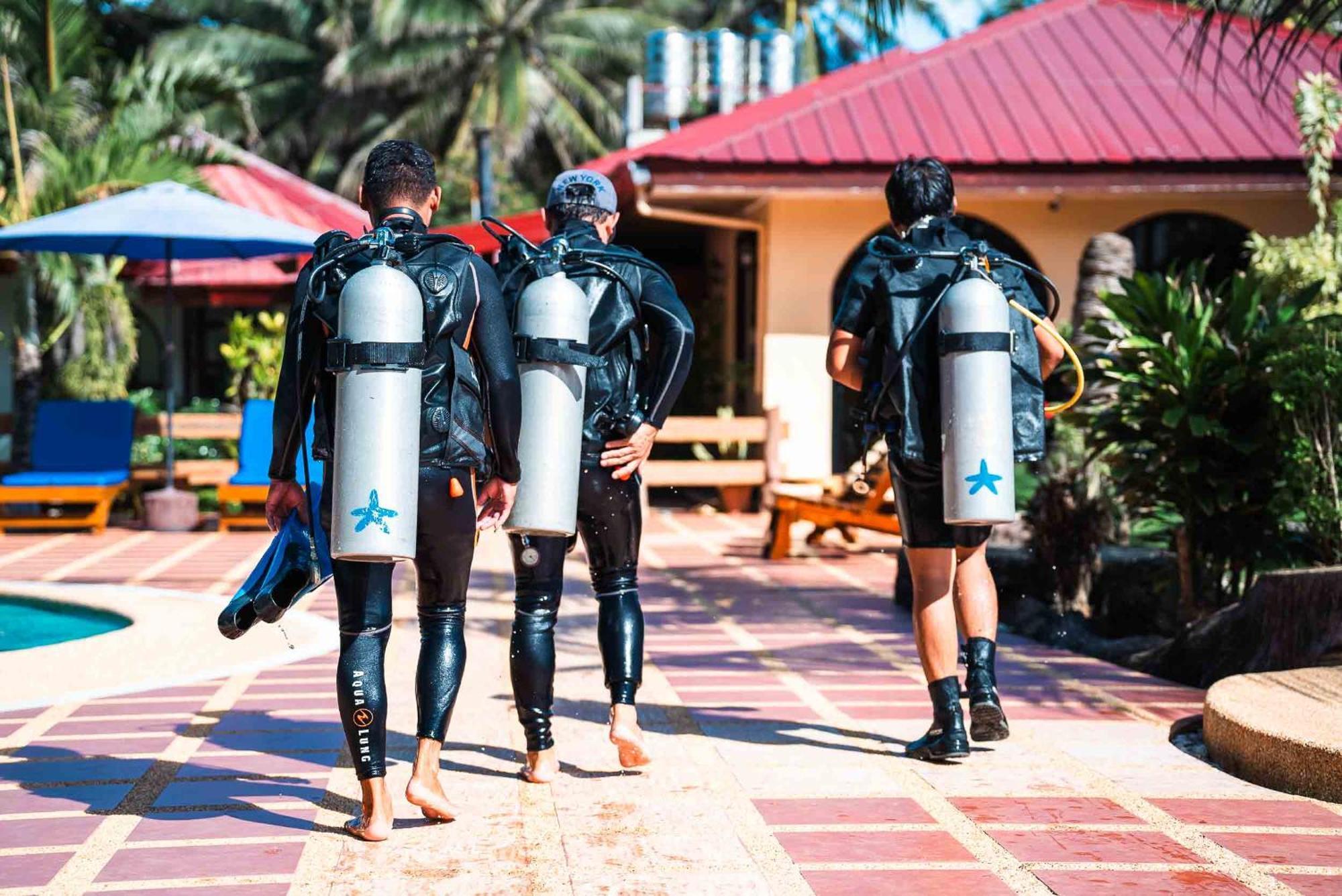 Blue Star Dive And Resort Анда Экстерьер фото